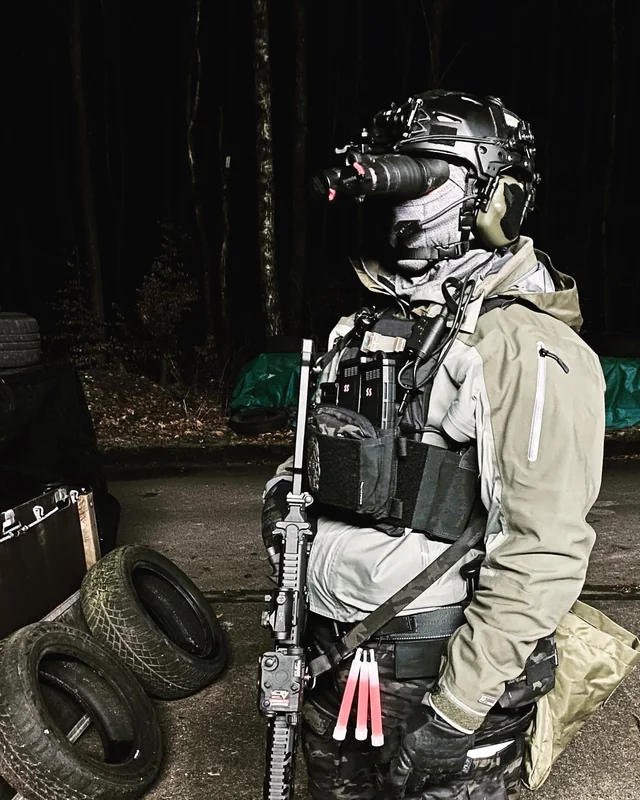 Operação noturna StrikeZone